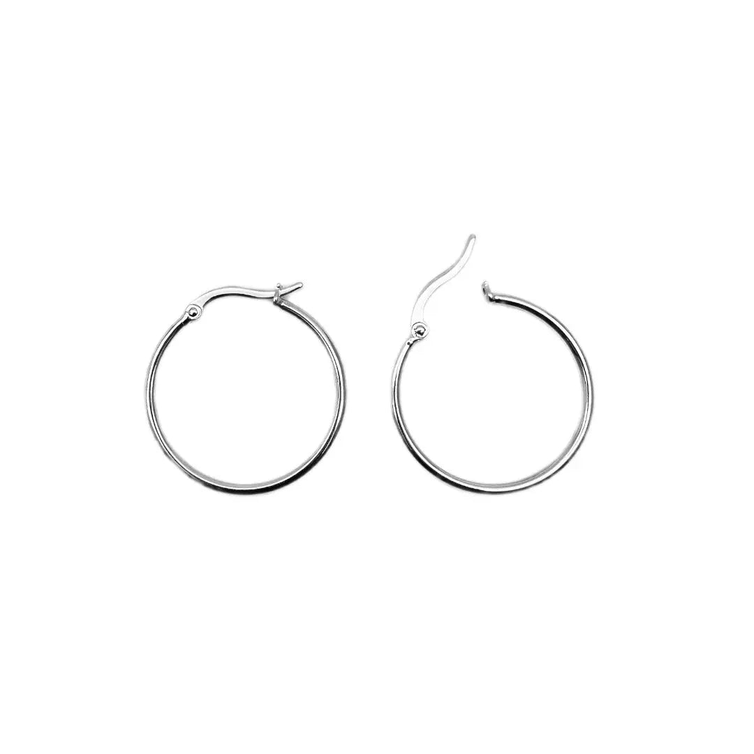 18ct White Gold Simple Round Hoop Earrings 2cm diameter 2.1gm Gold earring