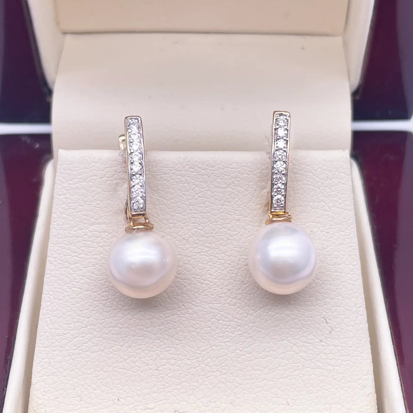 18ct Yellow Gold Freshwater Pearl & Diamonds Drop Hoop Huggie Earrings 0.10ct  Gold earring