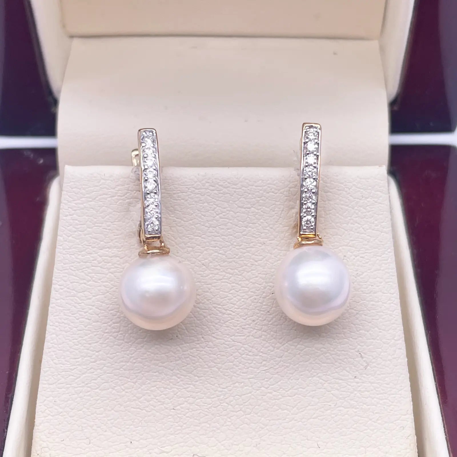 18ct Yellow Gold Freshwater Pearl & Diamonds Drop Hoop Huggie Earrings 0.10ct  Gold earring