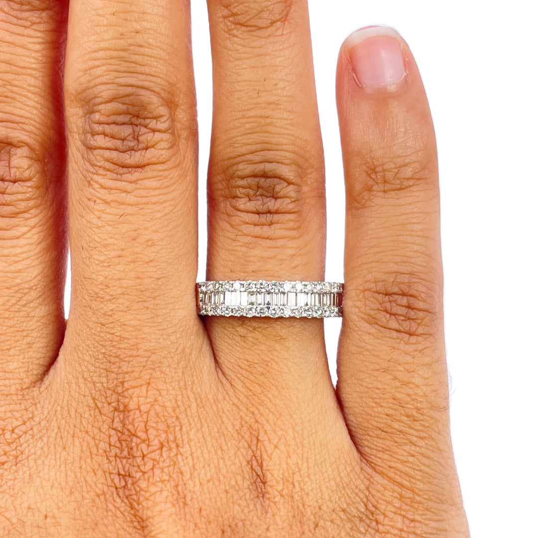 18 Carat Round & Baguette Diamonds Half Eternity  Band 0.92 carat 4.6mm Wide