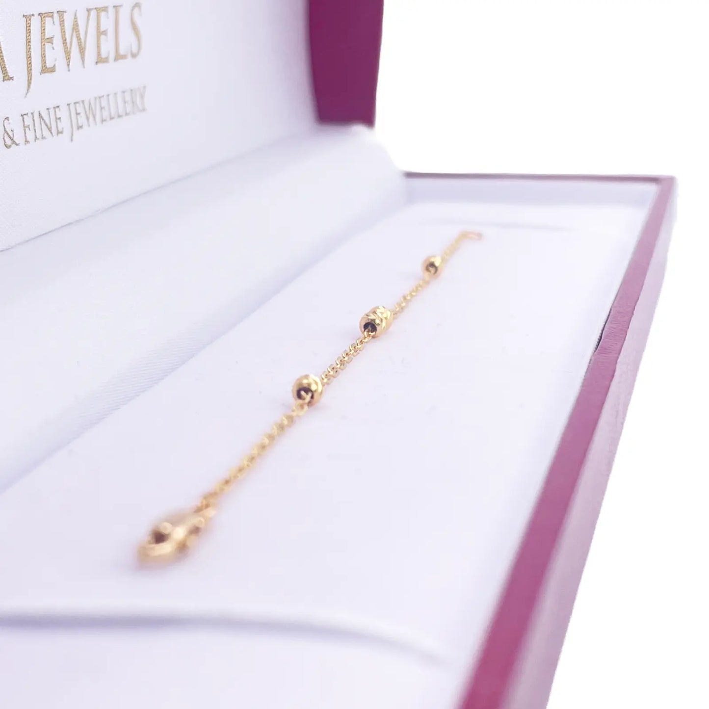 22ct Gold Baby Bracelet Four Diamond Cut Beads & Cable link Chain 5 Inches 