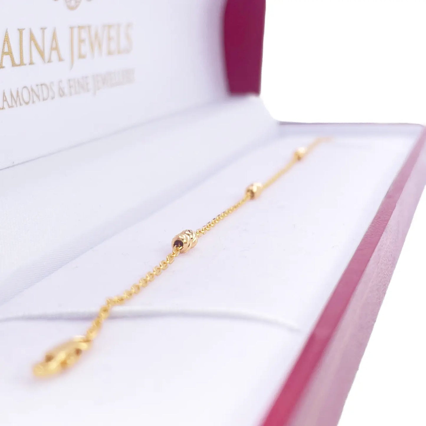 22ct Gold Beaded Bracelet Six Diamond Cut Beads Cable Chain 7 Inches 2.9mm Width 