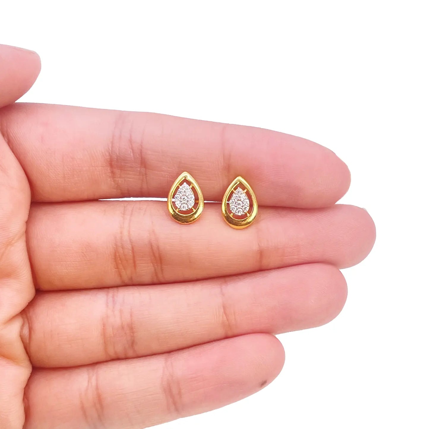 22ct Gold Cubic Zirconia Pear Stud High Polished Earrings Sparkle Design 10x7mm  Gold earring