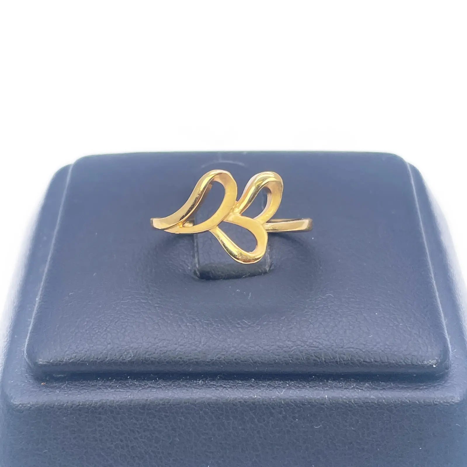 22ct Yellow Gold Beautiful Polished & Matt Floral Minimalist Ring 