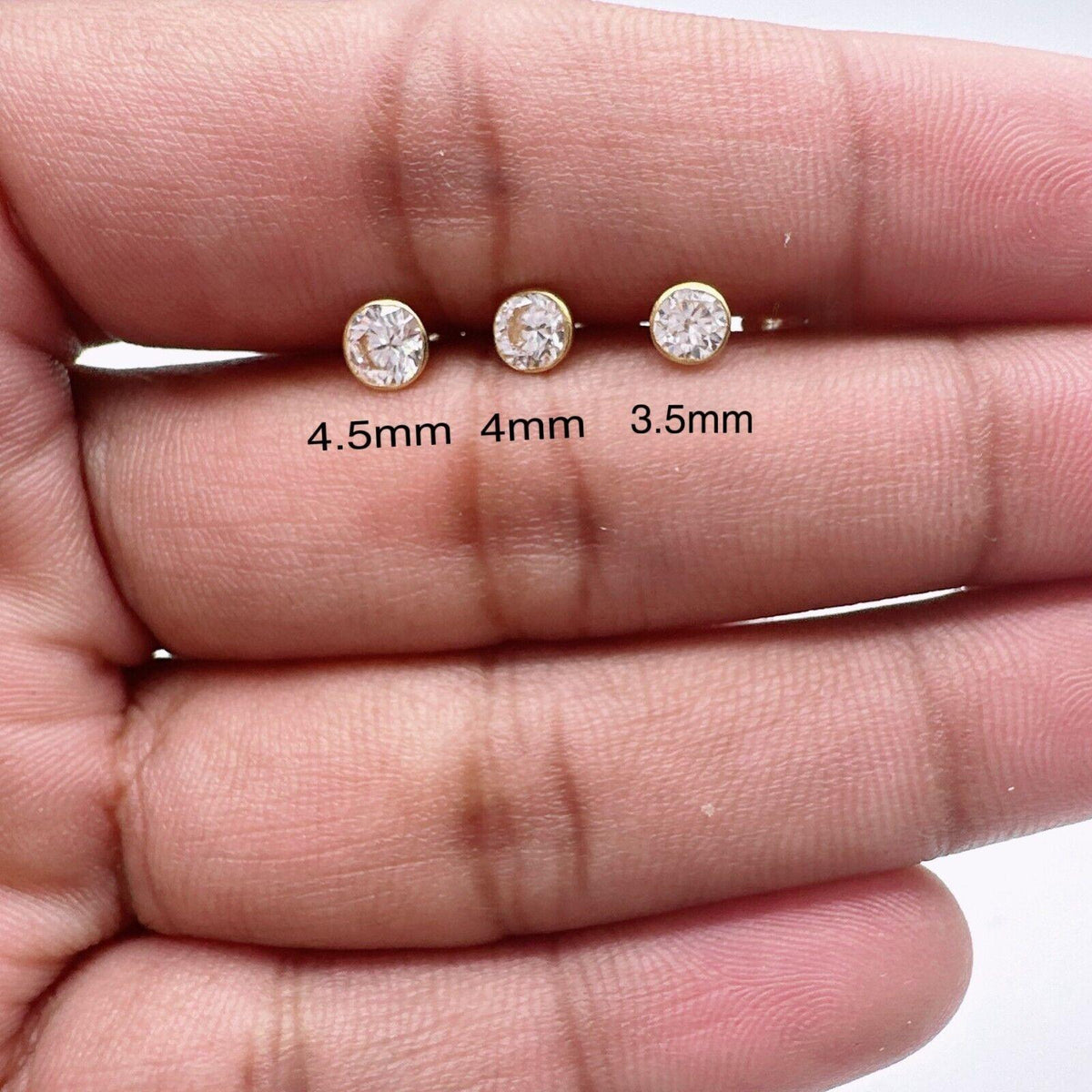 22ct Yellow Gold & Cubic Zirconia Nose Studs/Nose Pin Screw Back (3.5MM-4.5MM)