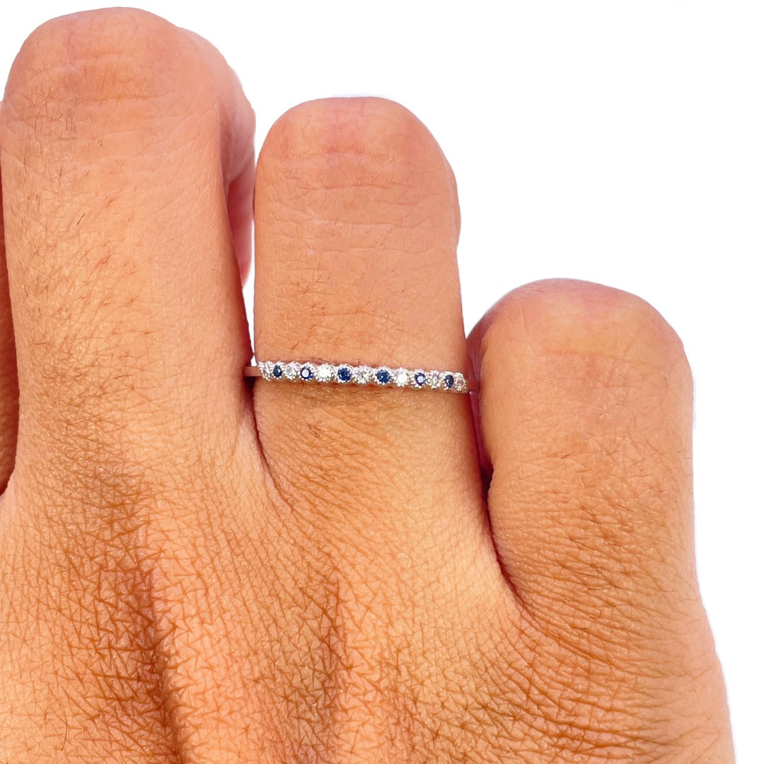 18ct White Gold Sapphire & Diamond Stackable Milgrain Ring 0.09ct