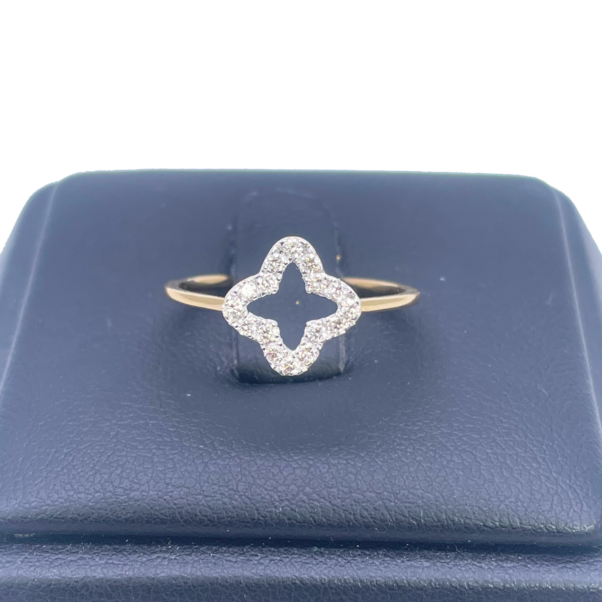 18ct Yellow Gold Diamond Clover/Flower Shaped Ring 0.18ct