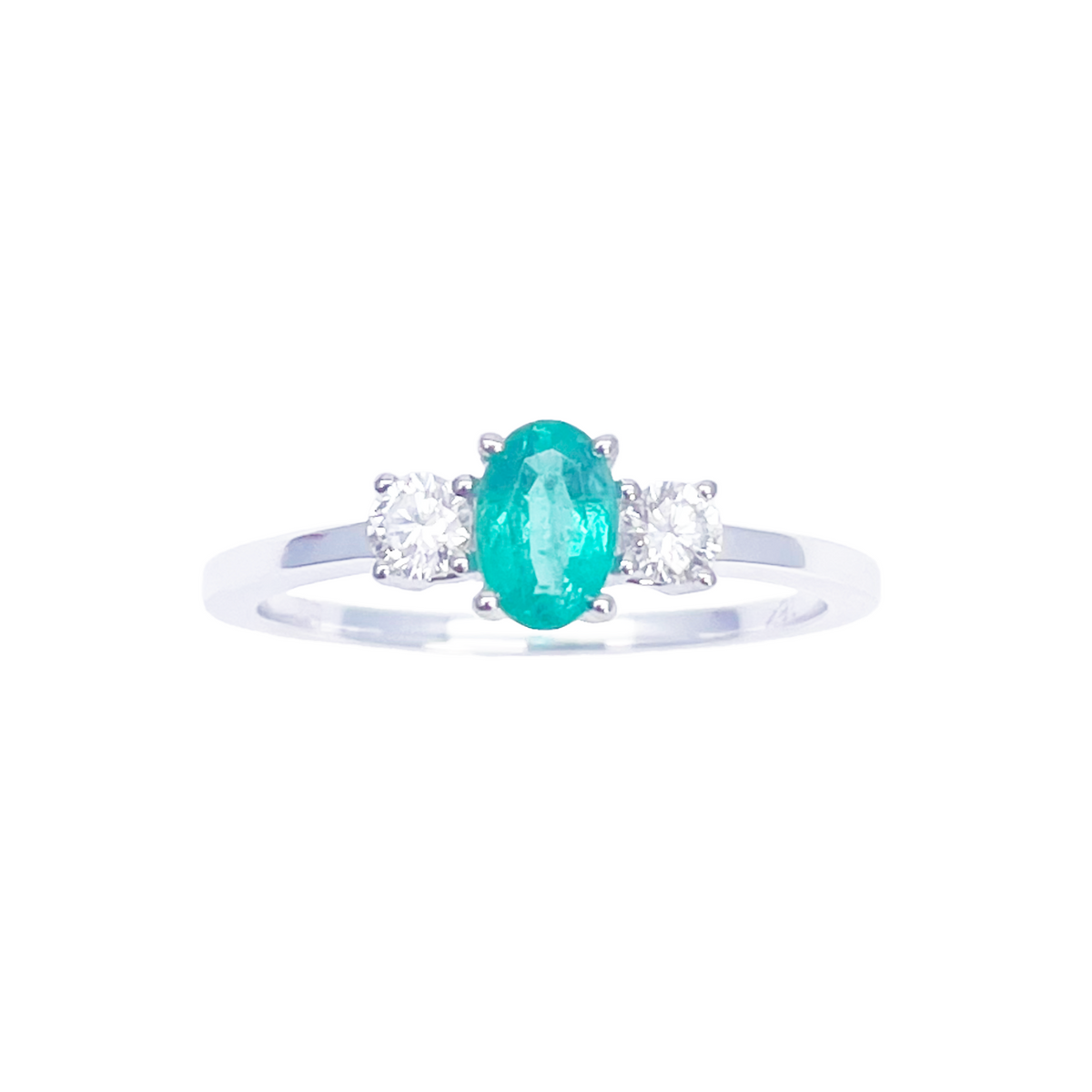 18ct Gold Emerald Diamond Ring Natural Round & Oval Cut Three-Stone 0.60ct