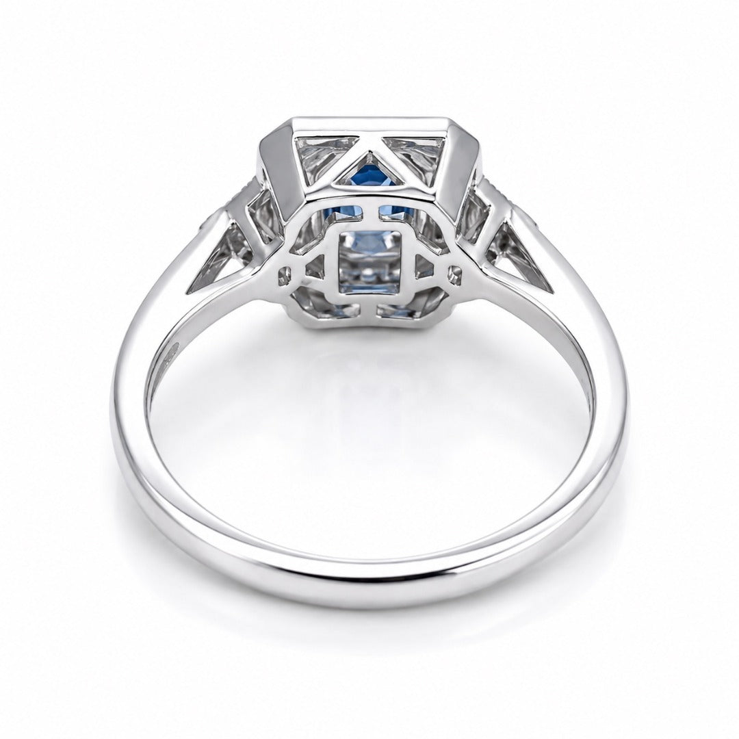 18ct Gold Natural Sapphire Diamond Halo Ring Round & Emerald Cut 0.95ct