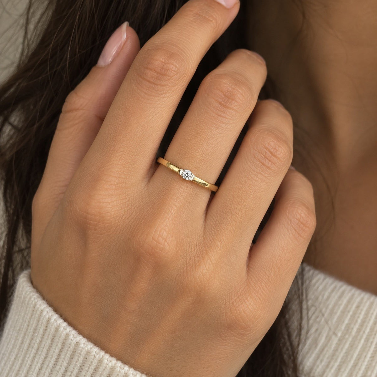 14ct Yellow Gold Diamond Solitaire Ring Tension Style Band 0.05ct