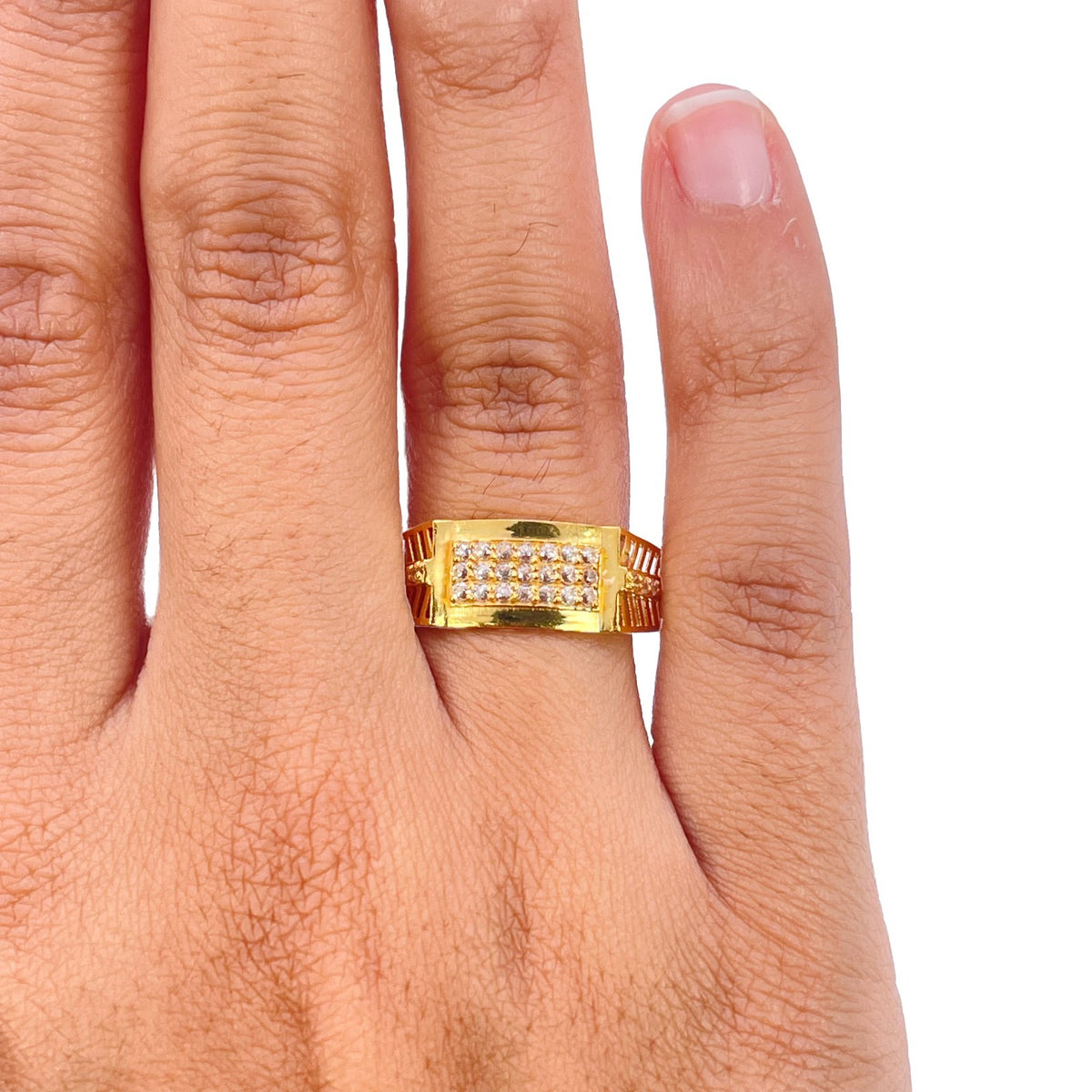 22ct Yellow Gold Cubic Zirconia Ring Cluster Set Fluted Openwork Shoulders
