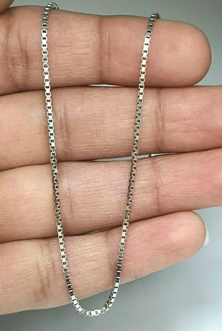 14ct White  Gold Box chain/necklace Italian made 18inches 